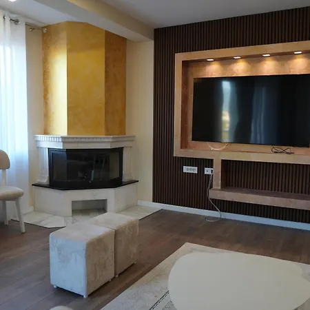 Martin Tirana